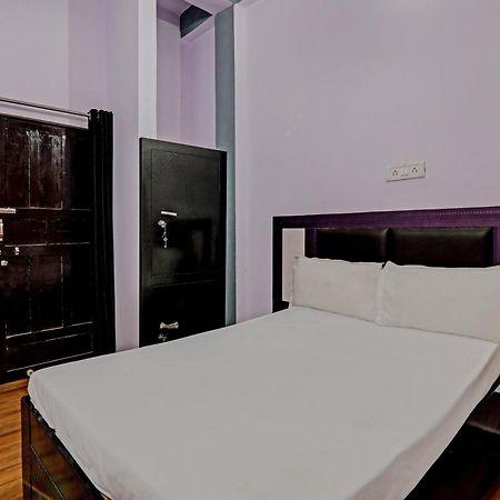 Oyo Hotel Crown ลัคเนา ภายนอก รูปภาพ